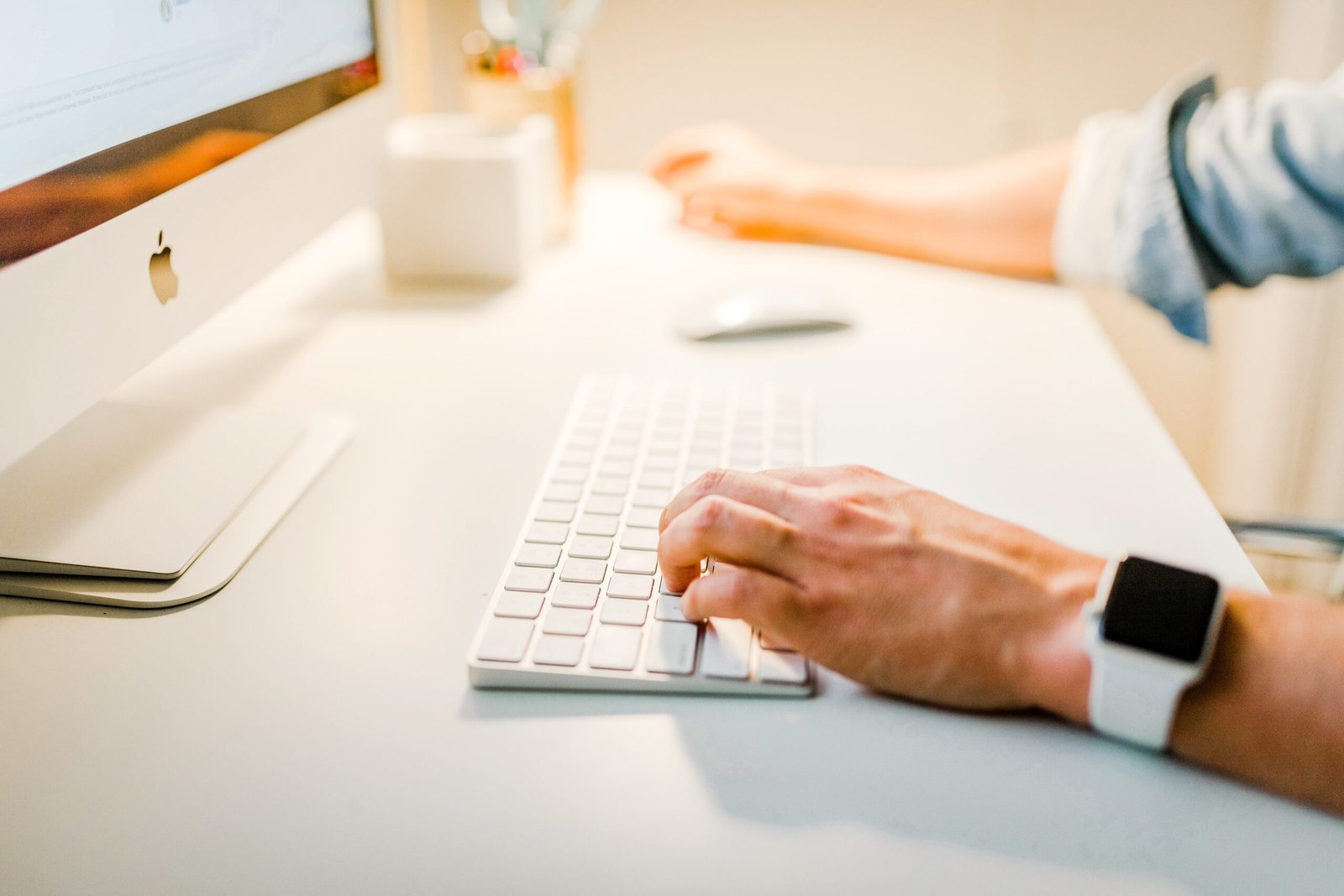 How To Use Influencer Partnerships To Market Your EBook